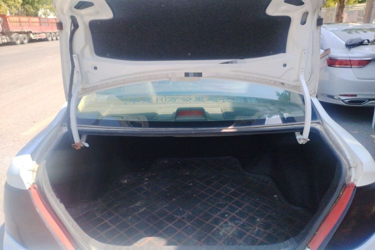 Used BYD F3 2015 Energy-Saving Edition 1.5L Manual Luxury Model Trunk