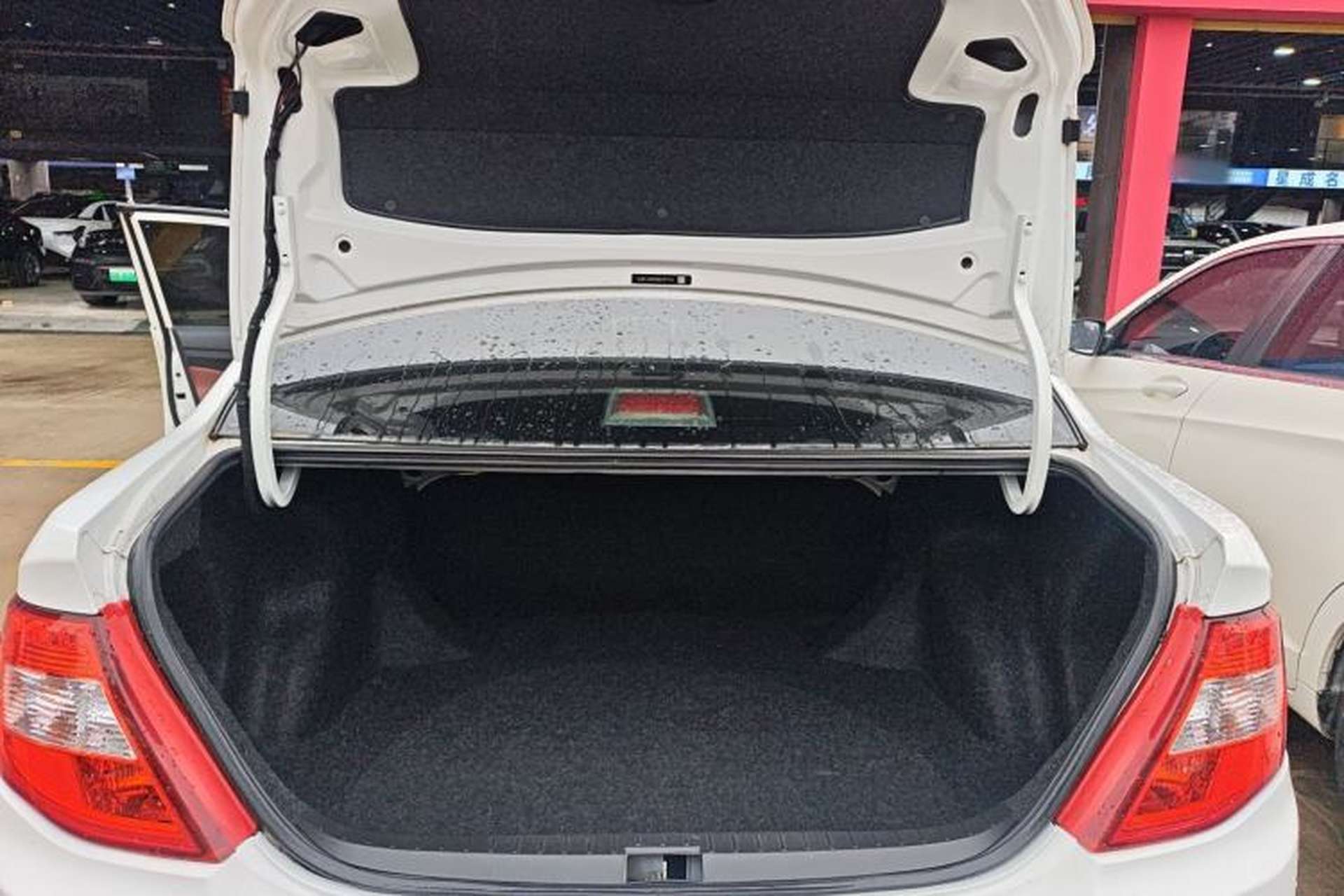 Used BYD F3 2015 Energy-Efficient Model 1.5L Manual Comfort Edition Trunk
