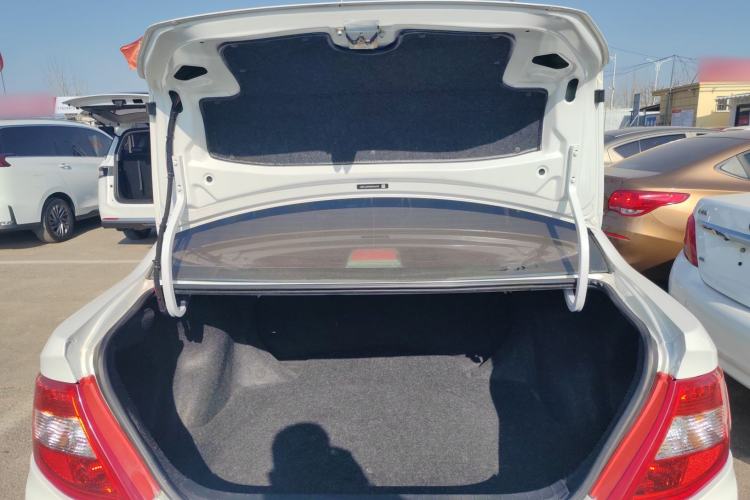 Used BYD F3 2015 Energy-Efficient Model 1.5L Manual Comfort Edition Trunk