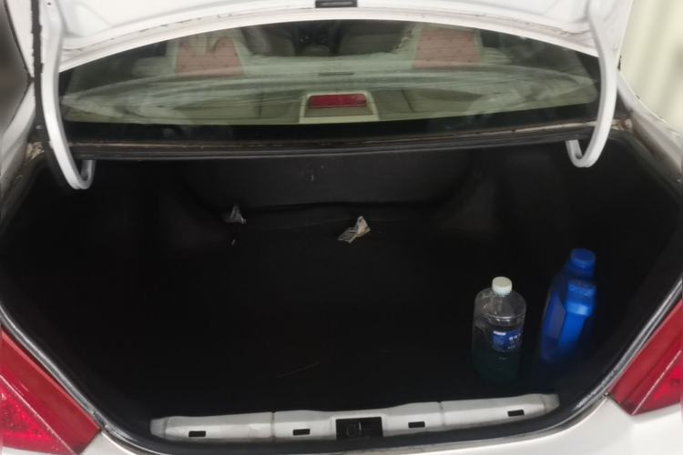 Used BYD F3 2015 Energy-Saving Edition 1.5L Manual Luxury Model Trunk