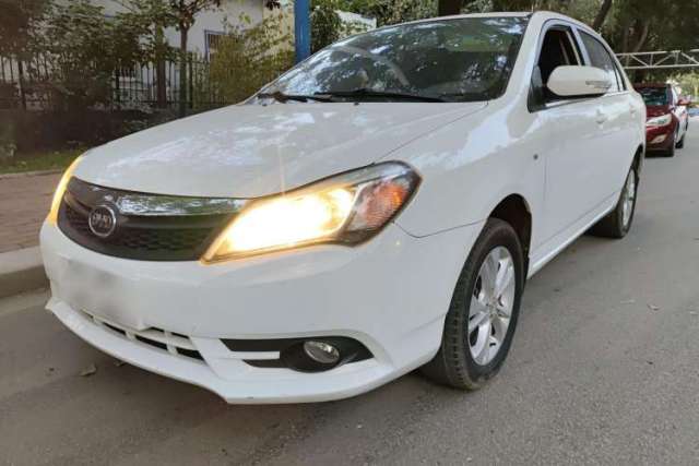 BYD F3 2015 Energy-Saving Edition 1.5L Automatic Prestige Model с пробегом