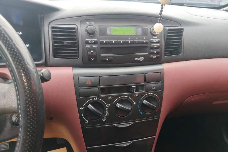 Used BYD F3 2016 1.5L Manual Comfort Model Audio And AC Panel