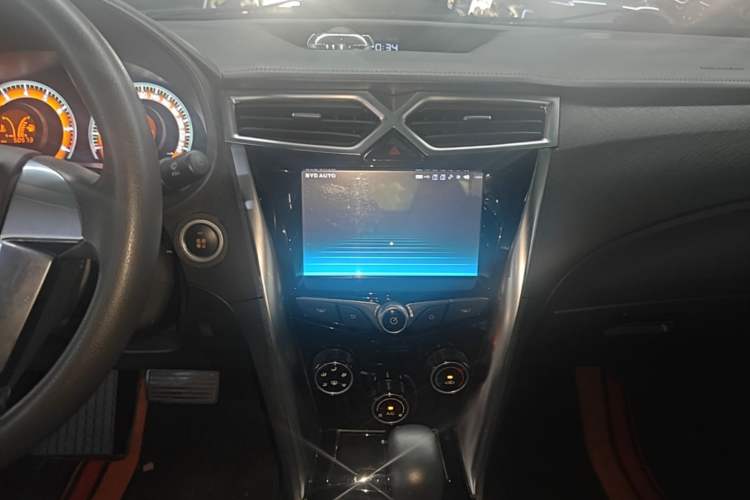 Used BYD F3 2016 1.5L Automatic Luxury Version Audio And AC Panel