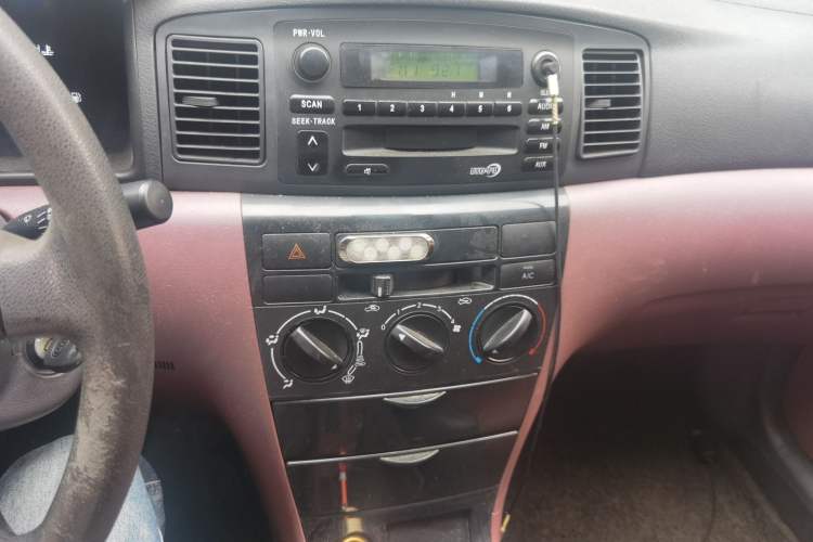 Used BYD F3 2016 1.5L Manual Comfort Model Audio And AC Panel