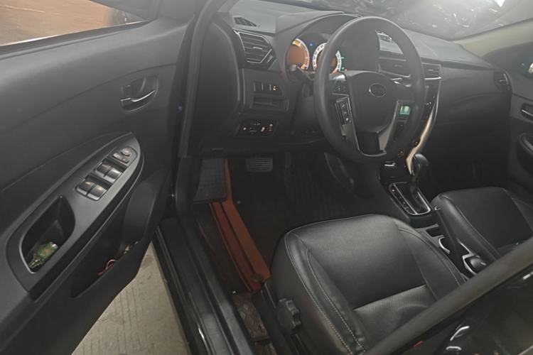 Used BYD F3 2016 1.5L Automatic Luxury Version Driver Seat