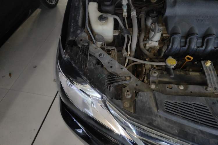 Used BYD F3 2016 1.5L Manual Luxury Model Engine Bay Right