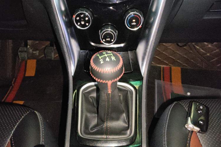 Used BYD F3 2016 1.5L Manual Luxury Model Gear Lever