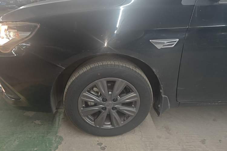 Used BYD F3 2016 1.5L Automatic Luxury Version Left Front Wheel Hub