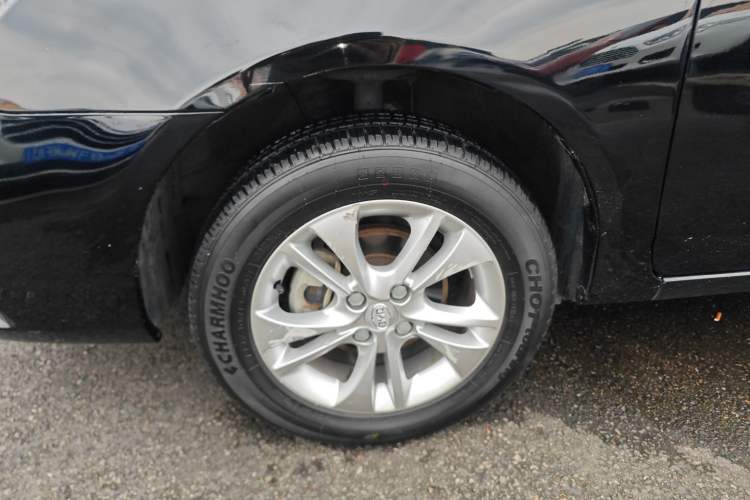 Used BYD F3 2016 1.5L Manual Comfort Model Left Front Wheel Hub