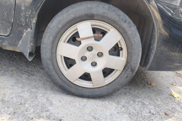 Used BYD F3 2016 1.5L Manual Comfort Model Right Front Wheel Hub