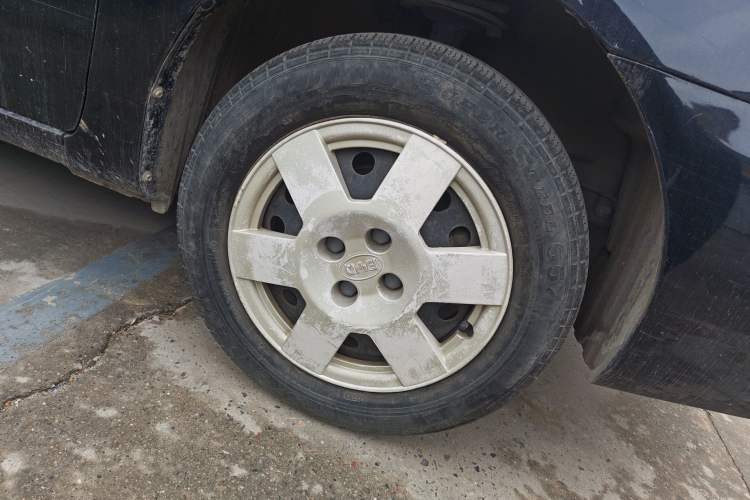 Used BYD F3 2016 1.5L Manual Comfort Model Right Front Wheel Hub