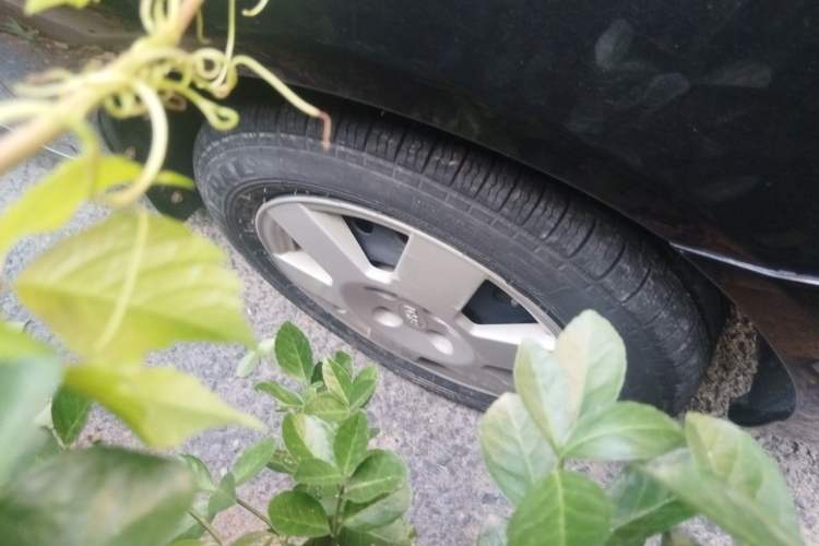 Used BYD F3 2016 1.5L Manual Comfort Model Right Front Wheel Hub