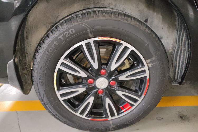 Used BYD F3 2016 1.5L Manual Luxury Model Right Rear Wheel Hub