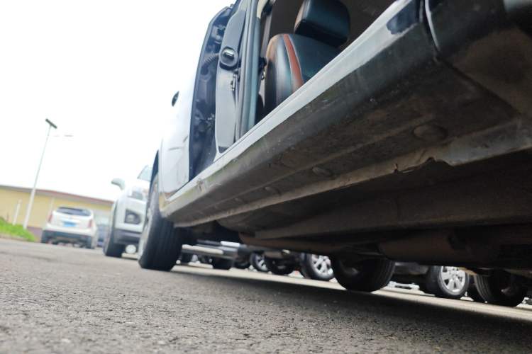 Used BYD F3 2016 1.5L Manual Luxury Model Right Side Sill