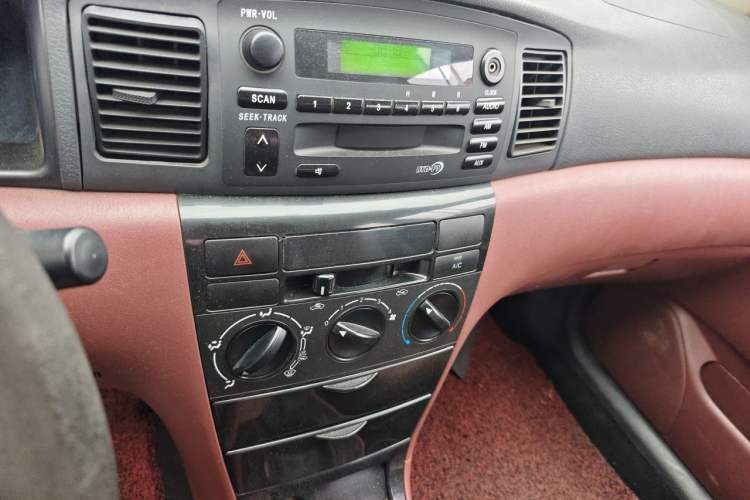 Used BYD F3 2016 1.5L Manual Comfort Model Audio And AC Panel