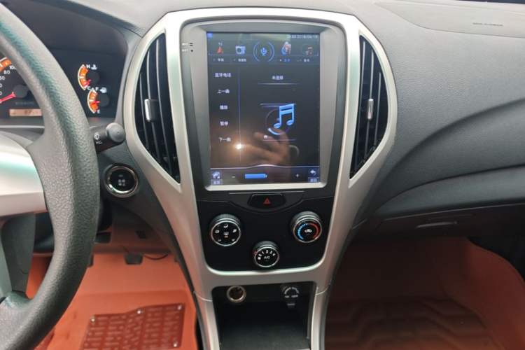 Used BYD F3 2016 1.5L Manual Comfort Model Audio And AC Panel