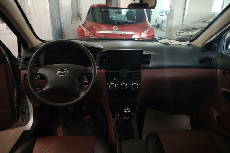 Used BYD F3 2016 1.5L Manual Comfort Model Interior 3
