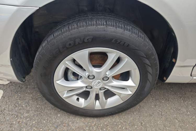 Used BYD F3 2016 1.5L Manual Comfort Model Left Front Wheel Hub