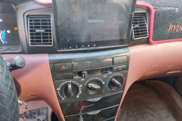 Used BYD F3 2016 1.5L Manual Comfort Model Audio And AC Panel