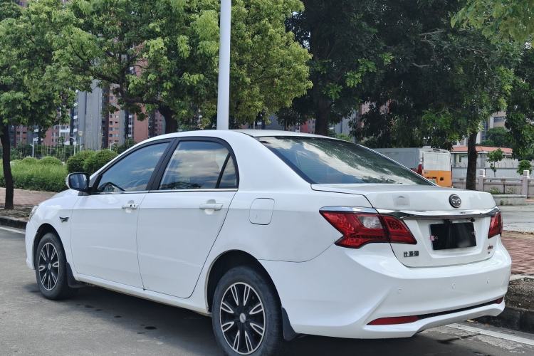 Used BYD F3 2016 1.5L Automatic Luxury Model Exterior 2