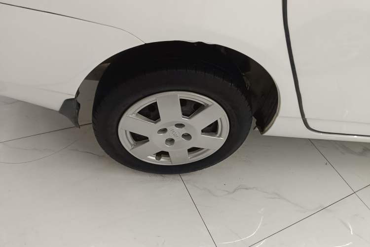 Used BYD F3 2016 1.5L Manual Comfort Model Exterior 3