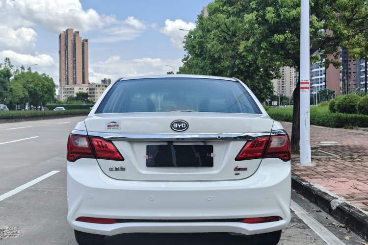 Used BYD F3 2016 1.5L Automatic Luxury Model Exterior 3
