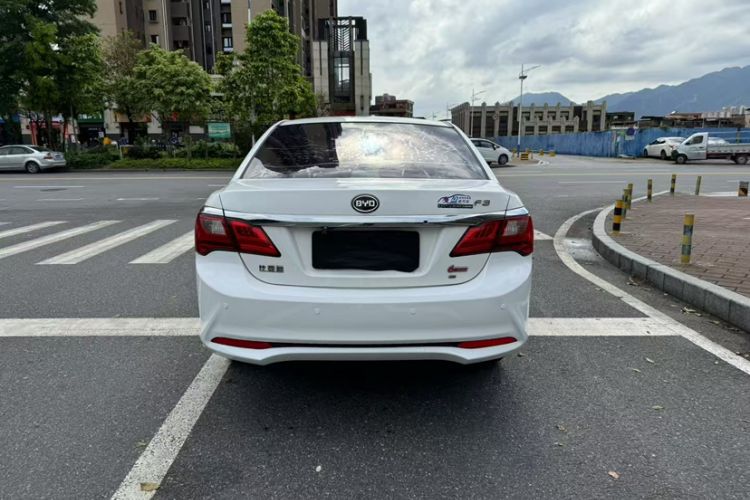 Used BYD F3 2016 1.5L Automatic Luxury Model Exterior 9
