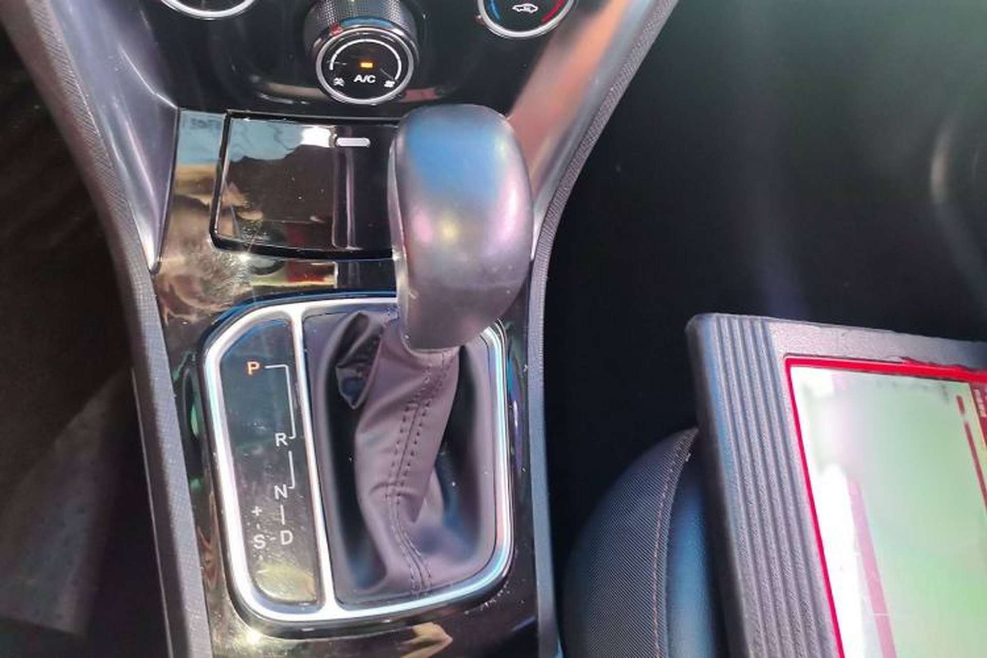 Used BYD F3 2016 1.5L Automatic Luxury Model Gear Lever