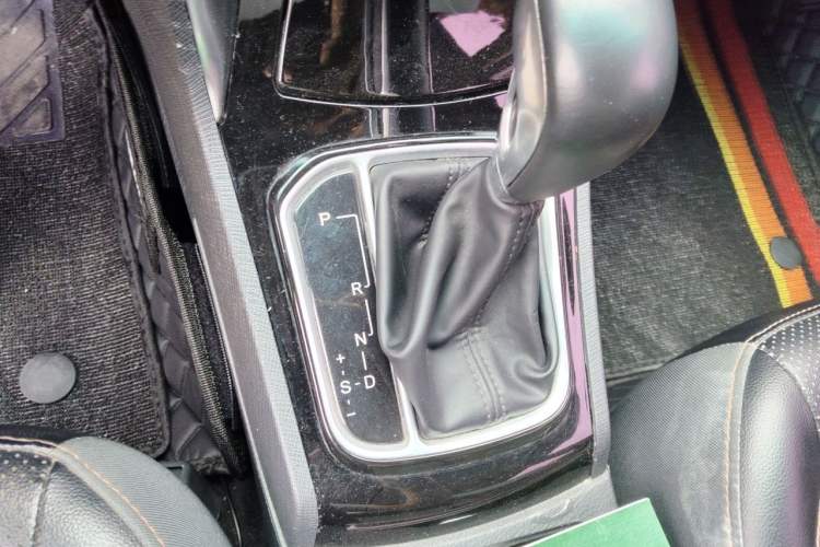 Used BYD F3 2016 1.5L Automatic Luxury Model Gear Lever