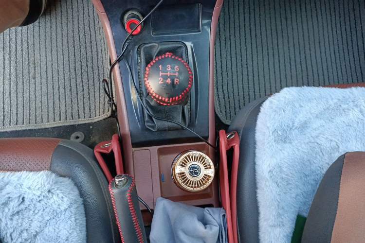 Used BYD F3 2016 1.5L Manual Comfort Model Gear Lever