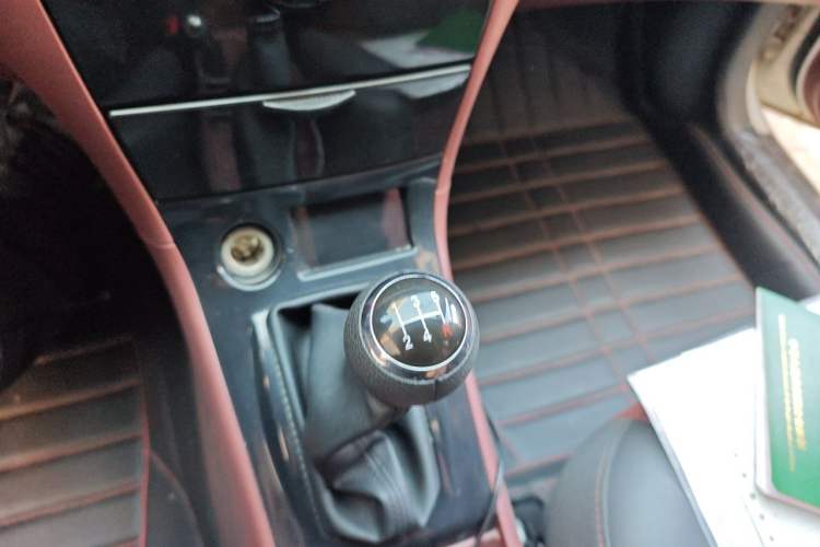 Used BYD F3 2016 1.5L Manual Comfort Model Gear Lever