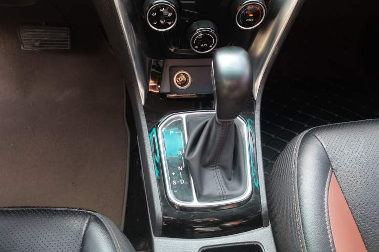 Used BYD F3 2016 1.5L Automatic Luxury Model Gear Lever