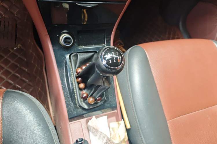 Used BYD F3  Gear Lever