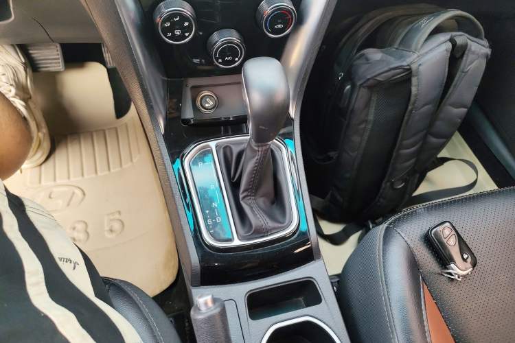 Used BYD F3 2016 1.5L Automatic Luxury Model Gear Lever