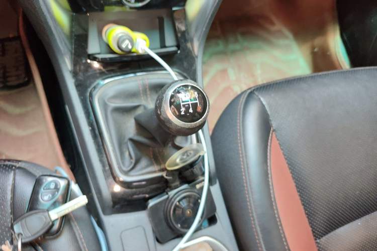 Used BYD F3 2016 1.5L Manual Luxury Model Gear Lever
