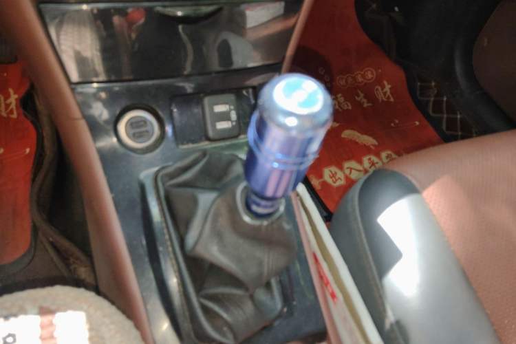 Used BYD F3 2016 1.5L Manual Comfort Model Gear Lever