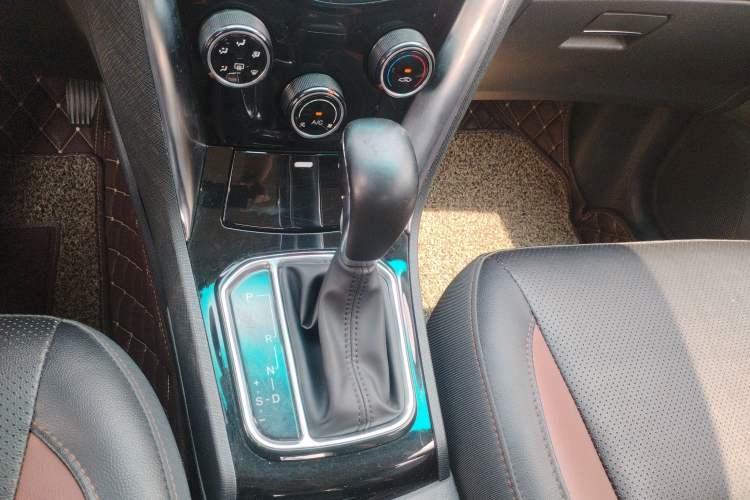 Used BYD F3 2016 1.5L Automatic Luxury Model Gear Lever