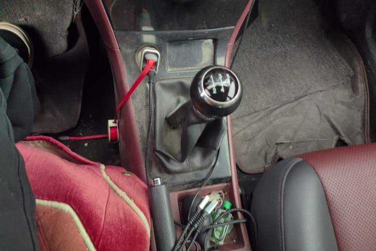 Used BYD F3 2016 1.5L Manual Comfort Model Gear Lever