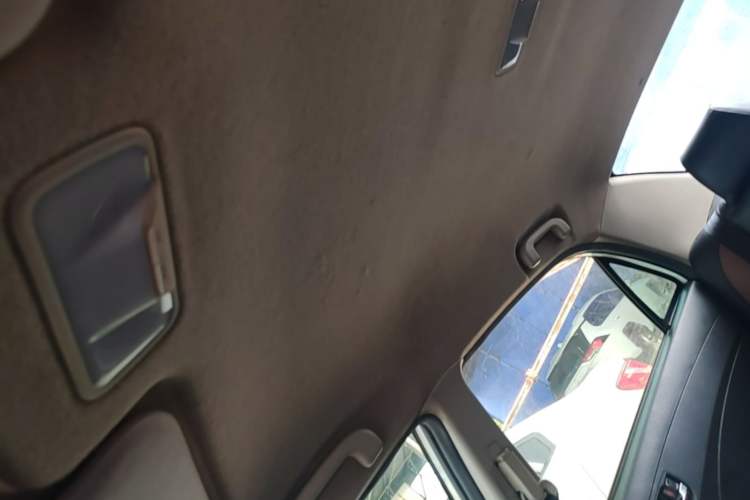 Used BYD F3 2016 1.5L Automatic Luxury Model Headliner