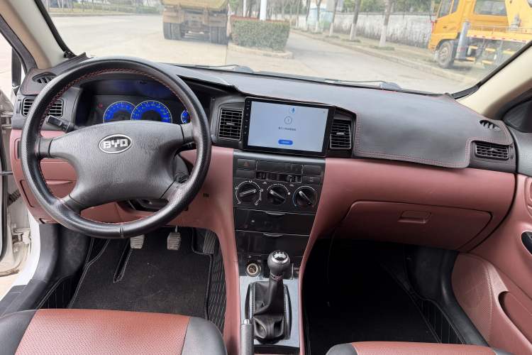 Used BYD F3 2016 1.5L Manual Comfort Model Interior 2