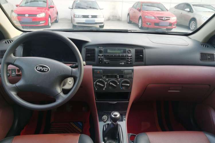 Used BYD F3 2016 1.5L Manual Comfort Model Interior 3