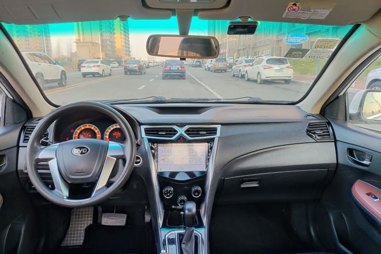 Used BYD F3 2016 1.5L Automatic Luxury Model Interior 3