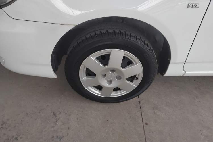 Used BYD F3 2016 1.5L Manual Comfort Model Left Front Wheel Hub