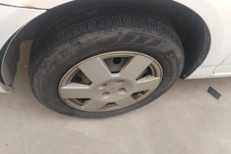 Used BYD F3 2016 1.5L Manual Comfort Model Left Front Wheel Hub