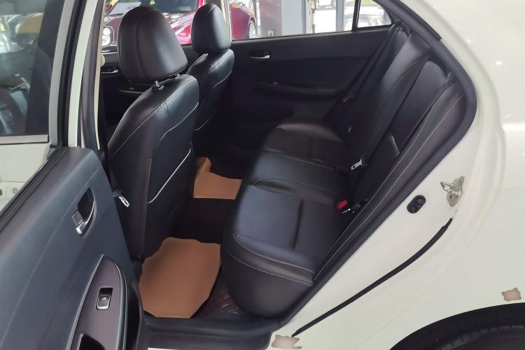 Used BYD F3 2016 1.5L Automatic Luxury Version Left Rear Seat