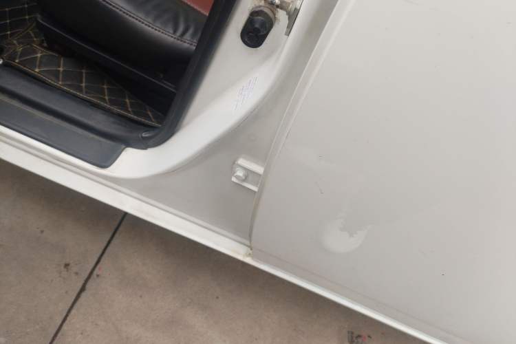 Used BYD F3 2016 1.5L Manual Comfort Model Left Side Sill