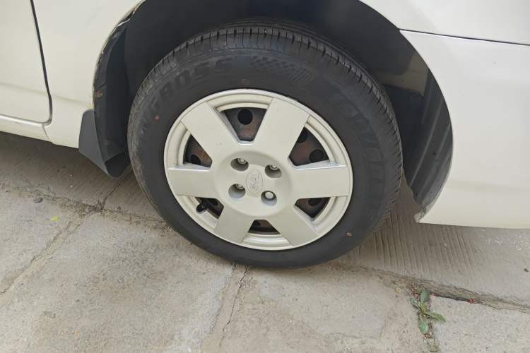 Used BYD F3 2016 1.5L Manual Comfort Model Right Front Wheel Hub
