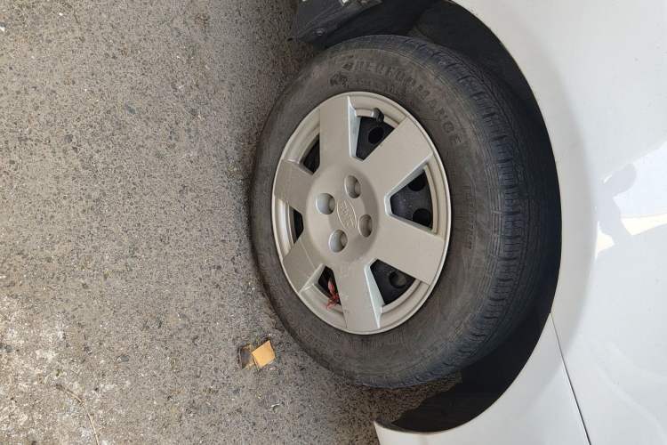 Used BYD F3 2016 1.5L Manual Comfort Model Right Front Wheel Hub