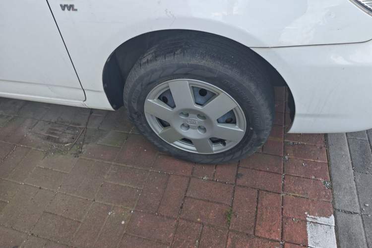 Used BYD F3 2016 1.5L Manual Comfort Model Right Front Wheel Hub