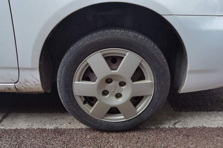 Used BYD F3 2016 1.5L Manual Comfort Model Right Front Wheel Hub